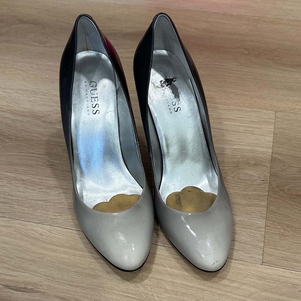 Guess Ombré Two-Tone Black and Grey Heels Size 7